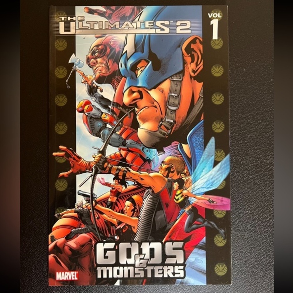 The‎ Ultimates 2 Vol. 1: Gods and Monsters Marvel Comics 2005 Graphic Novel